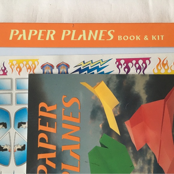 Paper Planes BOOK AND KIT 48 Page Paperback Paper To Make Airplanes New NIB - Picture 3 of 12